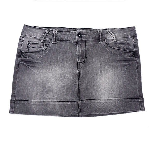 lei Dresses & Skirts - l.e.i. Vintage Haley Denim Mini Skirt